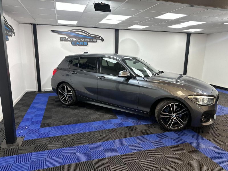BMW 1 SERIES