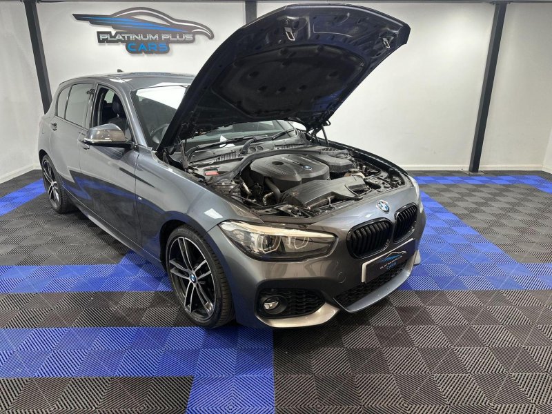 BMW 1 SERIES