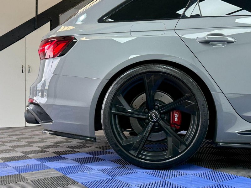 AUDI RS4