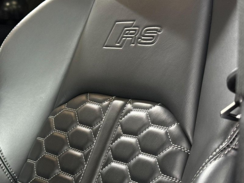AUDI RS4