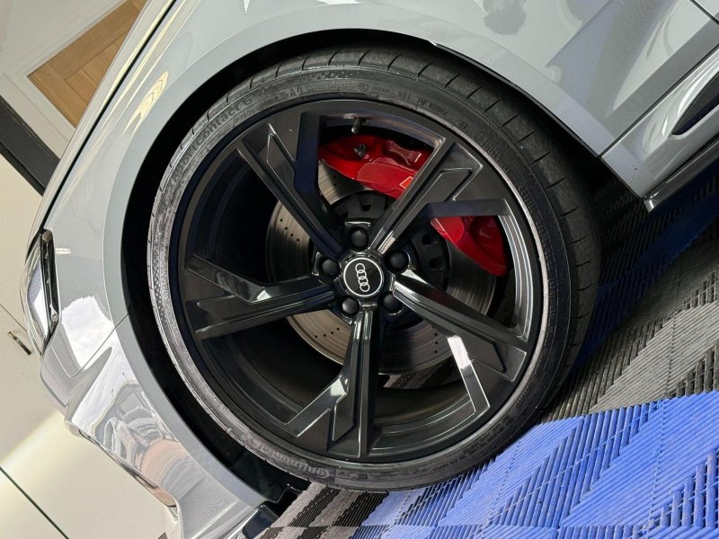 AUDI RS4